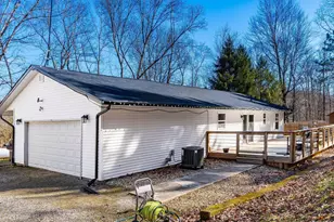 10050 Perryton Rd, Frazeysburg, OH 43822 - Photo 1