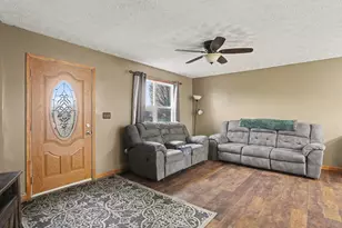 422 Sevilla Dr, Waverly, OH 45690 - Photo 3