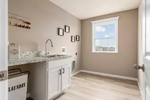 1 Hemingway Ave, Ashville, OH 43103 - Photo 15