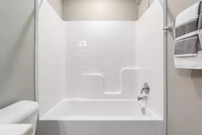 1 Hemingway Avenue, Ashville, OH 43103 - Photo 23