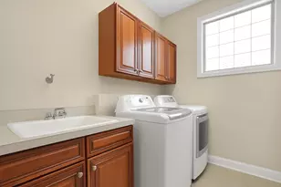 6204 Marias Point Ln, Columbus, OH 43213 - Photo 21