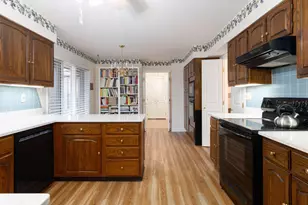 5671 Bastille Pl, Columbus, OH 43213 - Photo 17