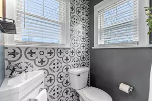 107 E Dunedin Rd, Columbus, OH 43214 - Photo 15