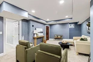 107 E Dunedin Rd, Columbus, OH 43214 - Photo 23