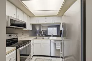 5874 Aqua Bay Dr, Columbus, OH 43235 - Photo 3