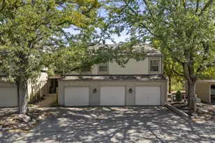 1324 Lake Shore Dr, Columbus, OH 43204 - Photo 1