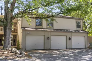 1324 Lake Shore Dr, Columbus, OH 43204 - Photo 3