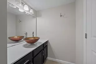 1324 Lake Shore Dr, Columbus, OH 43204 - Photo 27