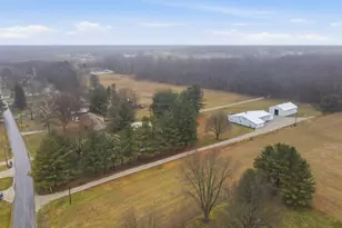 2270 Ginder Rd NW, Lancaster, OH 43130 - Photo 1