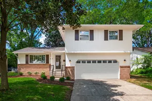 6019 Beechcroft Rd, Columbus, OH 43229 - Photo 1