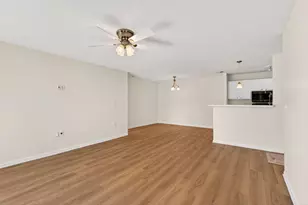 6789 Meadow Creek Dr, Columbus, OH 43235 - Photo 15