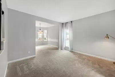 559 Cherry Hill Drive, Pickerington, OH 43147 - Photo 7