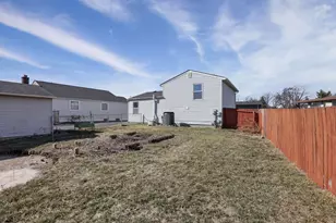 2528 Dwiton Ct, Grove City, OH 43123 - Photo 5