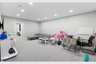 306 Neruda Avenue, Columbus, OH 43215 - Photo 43