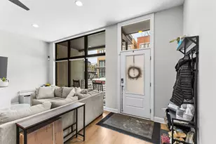 306 Neruda Ave, Columbus, OH 43215 - Photo 7