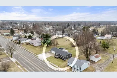 1121 W Sandusky Avenue, Bellefontaine, OH 43311 - Photo 25