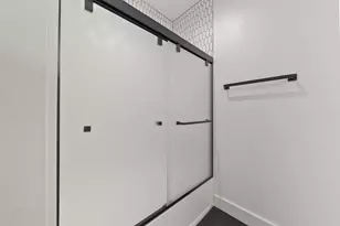 531 Emmit Ave, Columbus, OH 43228 - Photo 25