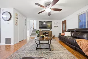 2883 Valley Green Dr, Columbus, OH 43207 - Photo 9