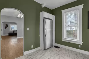 283 Whitethorne Ave, Columbus, OH 43223 - Photo 9