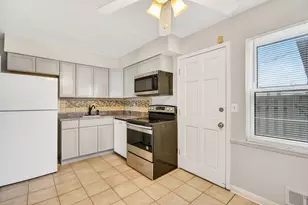 5705 S Pine Tree St, Columbus, OH 43229 - Photo 17