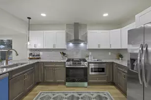 1196 Francisco Rd, Columbus, OH 43220 - Photo 15