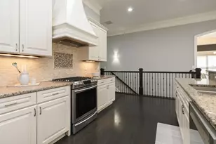 9307 Brolio Villa Dr, Dublin, OH 43016 - Photo 11