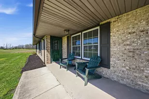 348 Grassy Run Rd, Sabina, OH 45169 - Photo 9