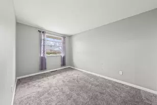 2682 Kenny Ln, Grove City, OH 43123 - Photo 7