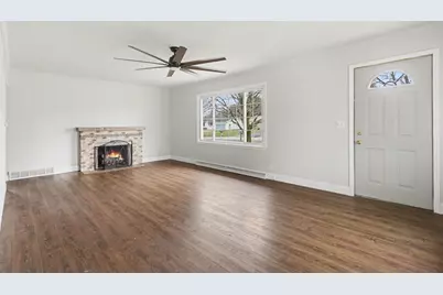 3641 Kay Drive, Zanesville, OH 43701 - Photo 3