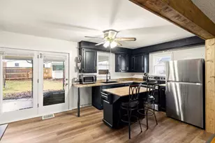 617 S Madriver St, Bellefontaine, OH 43311 - Photo 11