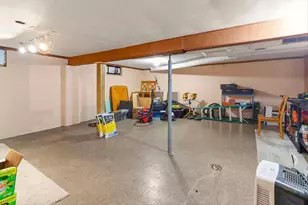 617 S Madriver St, Bellefontaine, OH 43311 - Photo 23