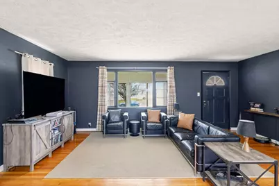 617 S Madriver Street, Bellefontaine, OH 43311 - Photo 9