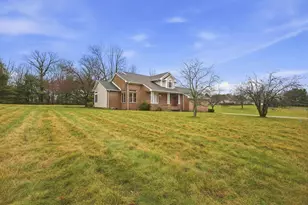 22510 Dogwood Ln, Circleville, OH 43113 - Photo 3