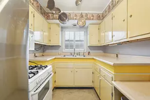 1173 Woodbrook Cir W, Columbus, OH 43223 - Photo 9