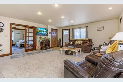 2595 Canal Drive, Millersport, OH 43046 - Photo 9