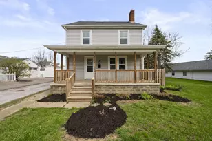 2712 Eakin Rd, Columbus, OH 43204 - Photo 1