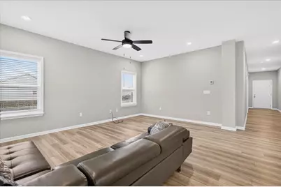 1202 Andrick Drive, Washington Court House, OH 43160 - Photo 13