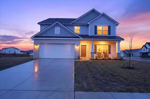 1202 Andrick Dr, Washington Court House, OH 43160 - Photo 1