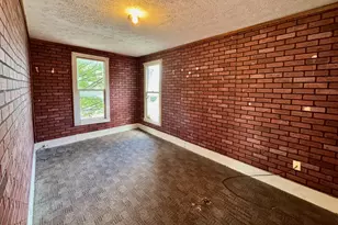 211 E Central Ave, Delaware, OH 43015 - Photo 11