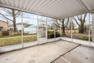 1439 Firwood Dr, Columbus, OH 43229 - Photo 51