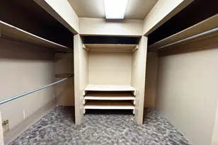 1176 Duxberry Ave, Columbus, OH 43211 - Photo 17