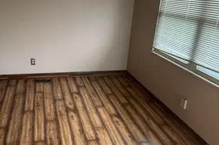4852 Snowbird Cir, Columbus, OH 43229 - Photo 7