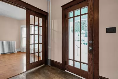 39 E Sandusky Street, Fredericktown, OH 43019 - Photo 5