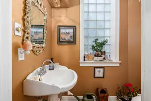 230 N 17th St, Columbus, OH 43203 - Photo 11