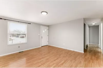 1722 Hollow Run Drive, Columbus, OH 43223 - Photo 7