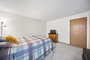 4668 Kenross Dr, Columbus, OH 43207 - Photo 41