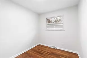 2299 Holt Ave, Columbus, OH 43219 - Photo 15