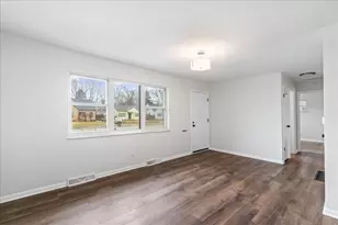 2299 Holt Ave, Columbus, OH 43219 - Photo 5