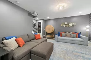 282 Neruda Ave, Columbus, OH 43215 - Photo 51