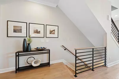 282 Neruda Avenue, Columbus, OH 43215 - Photo 15